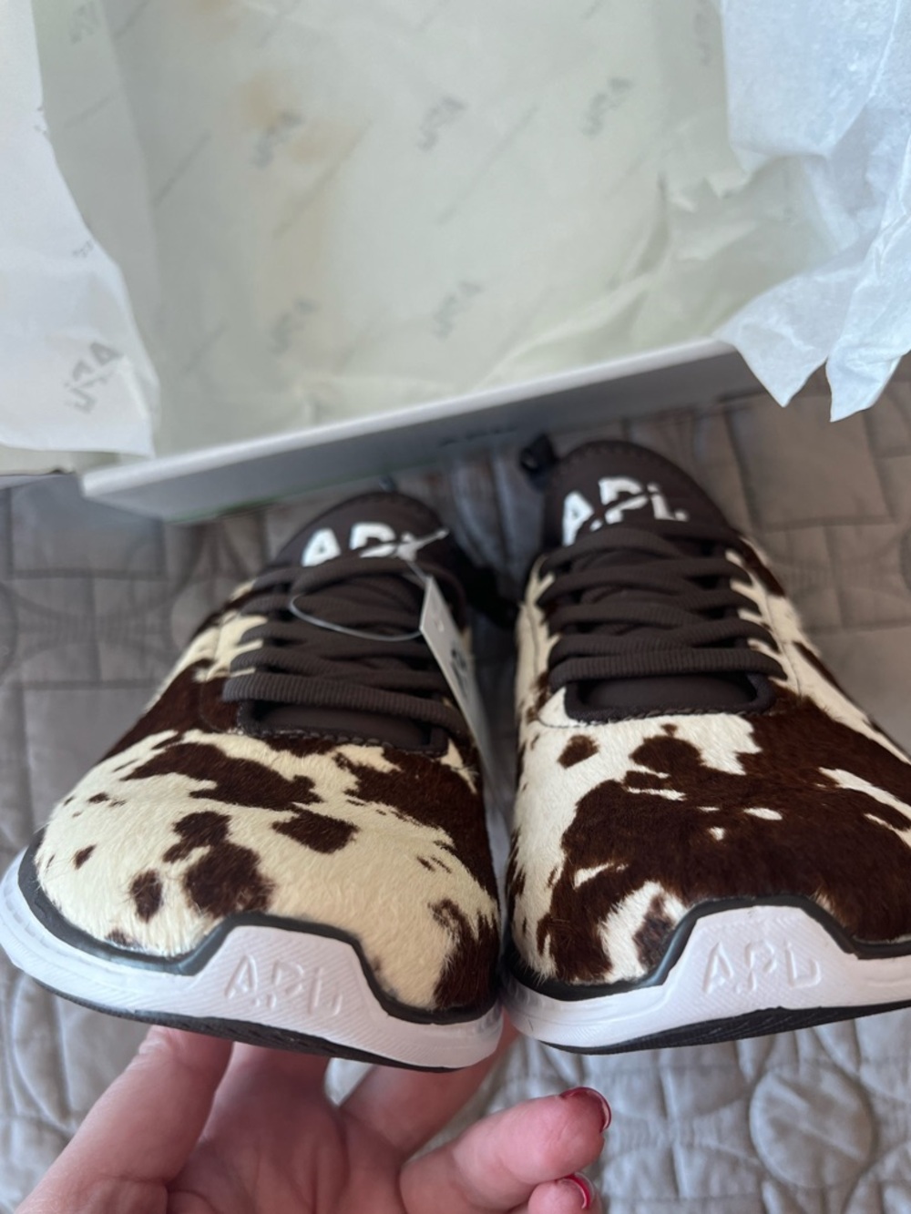 APL WOMEN'S ICONIC PHANTOM DEEP BROWN/WHITE/COW SIZE 6.5 - Picture 5 of 15